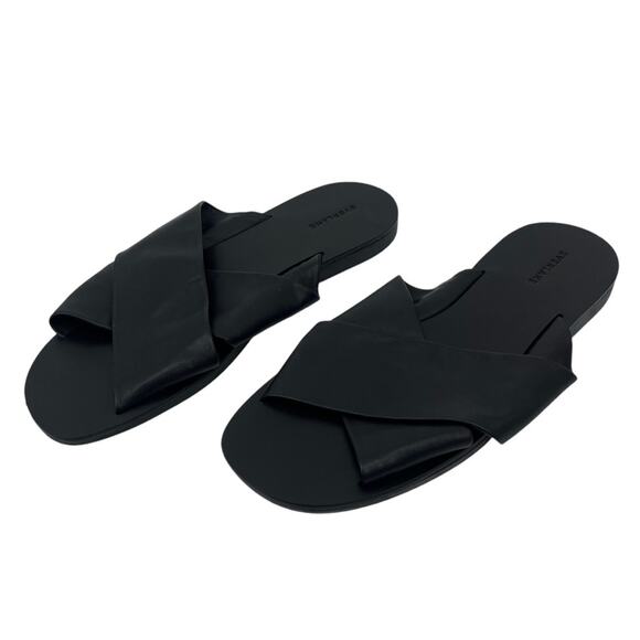 EVERLANE The Day Crossover Sandals Leather Black Flat Heel Slip On Size 7 NEW - Picture 4 of 8